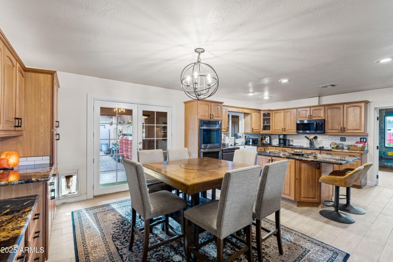 So much storage in Kitchen area