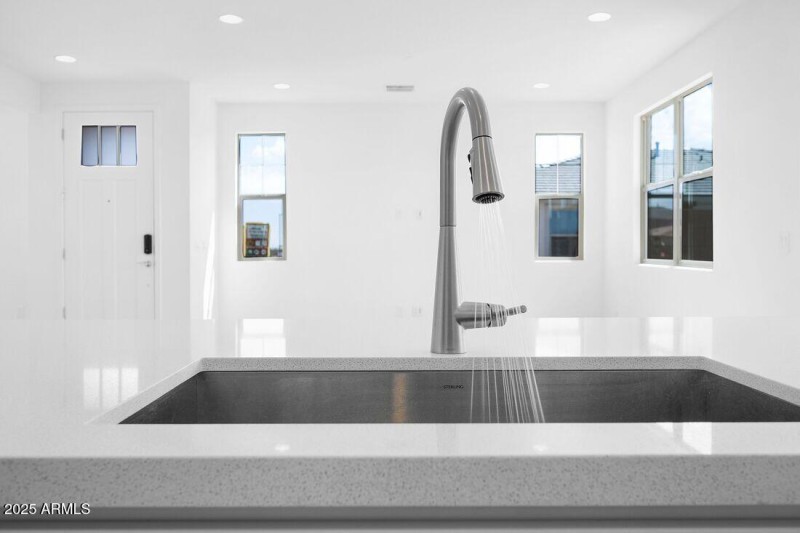 hj-az-phoenix-asante-vista-arlington-lot