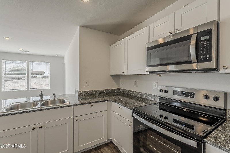 11-print-Carousel-11