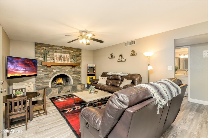 14) 62909-68cb24a7f1e00