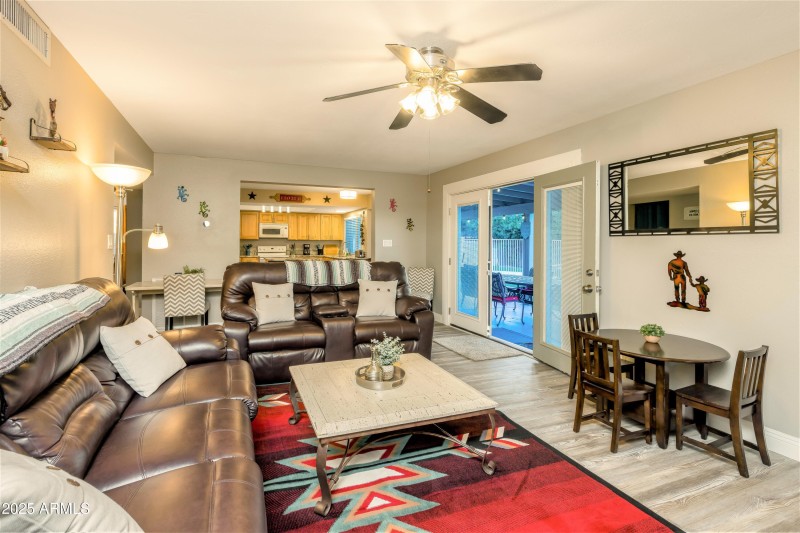 15) 62909-68cb251740dc1