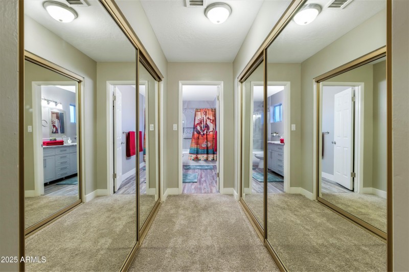 20) 62909-68cb2571919ba