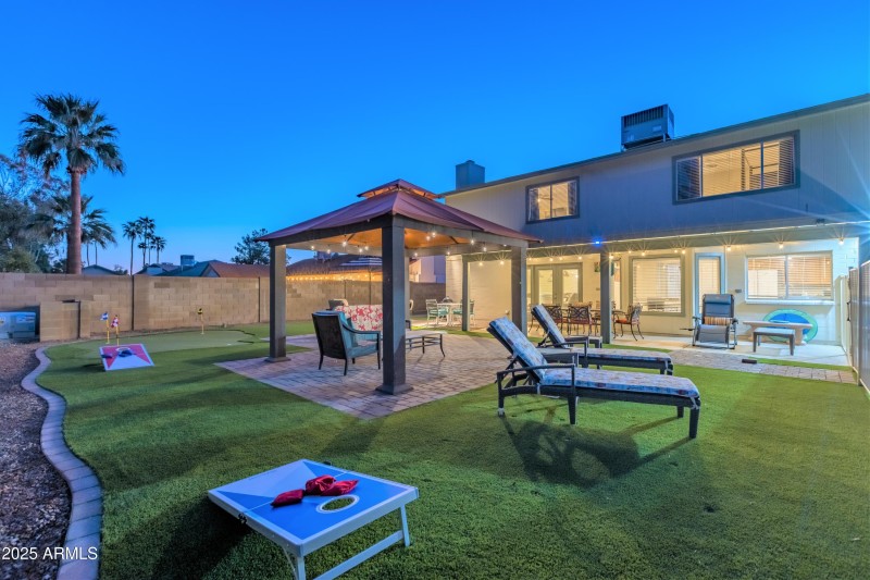 28) 62909-68cb24783260a