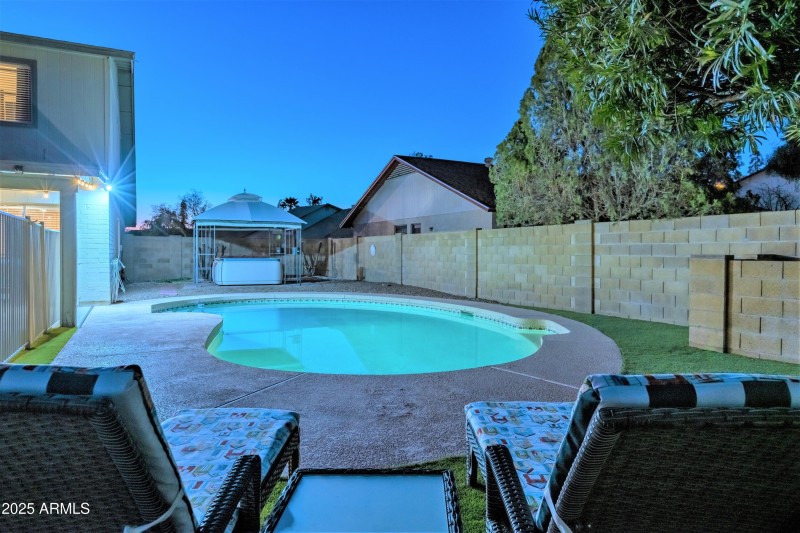 32) 62909-68cb25fc66af2