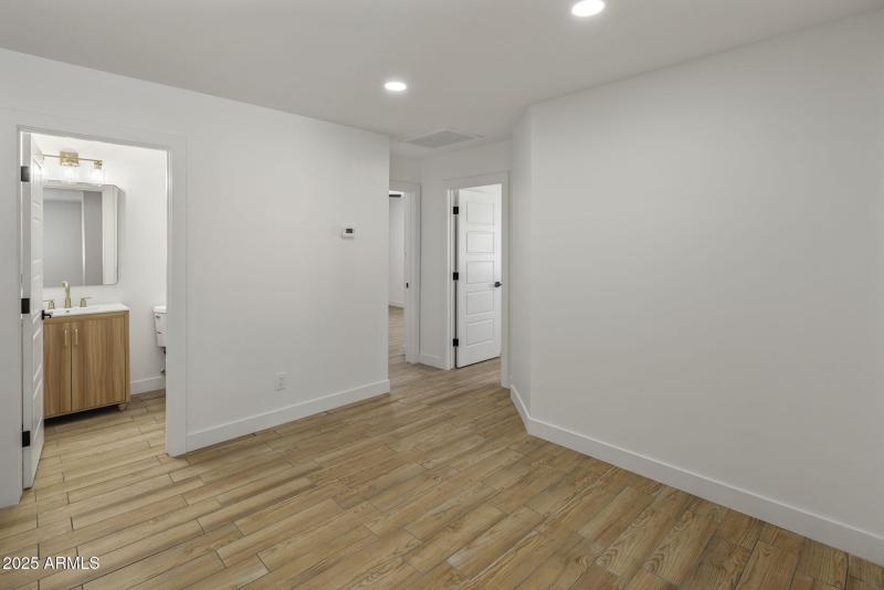 8-web-or-mls-D46A7339