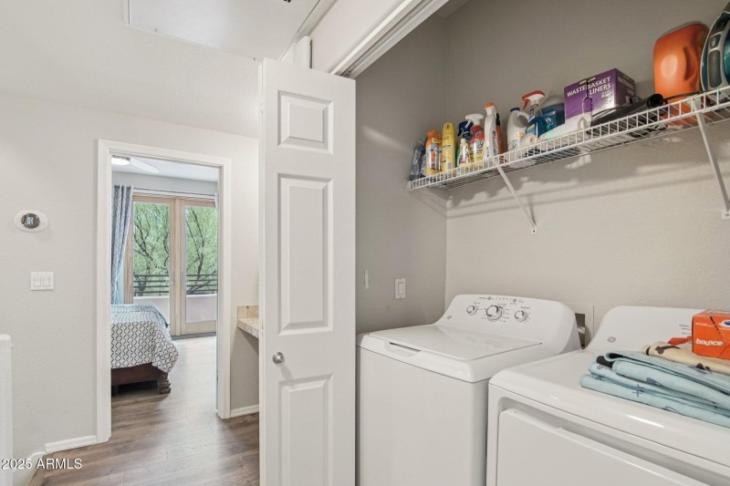 23-web-or-mls-N 76th St 1104-S1909-023