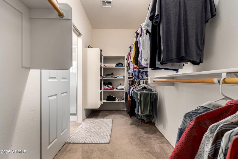 Walk-in Closet