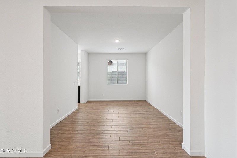 18-web-or-mls-W Brown St-S1909-018