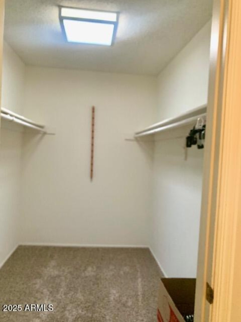 walk in closet guest room