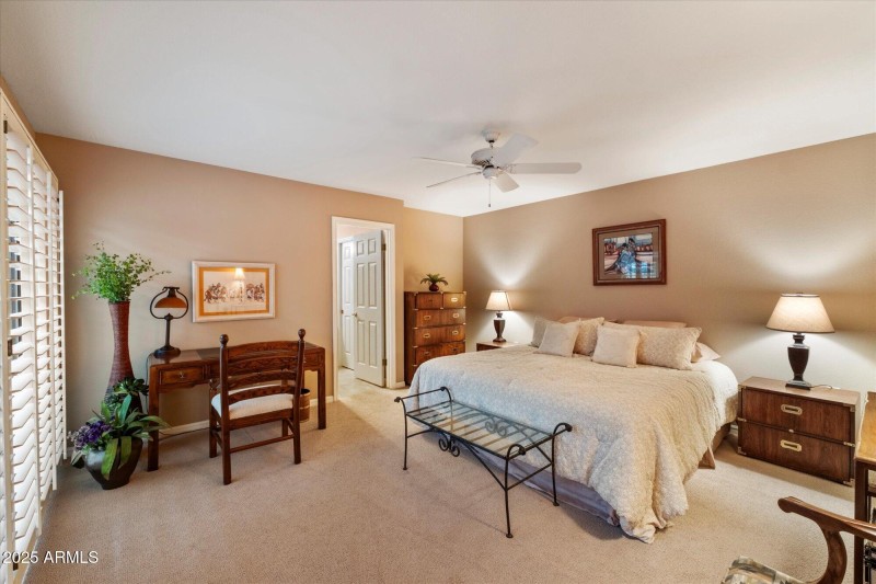 Second primary suite or guest bedroom