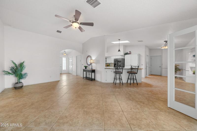 Interior - 4064 S Comanche Dr-2