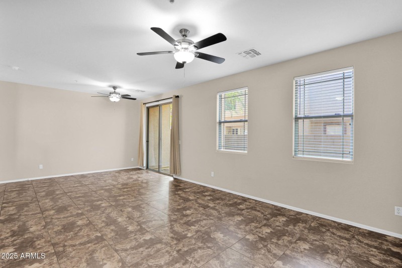 6-web-or-mls-P1292345