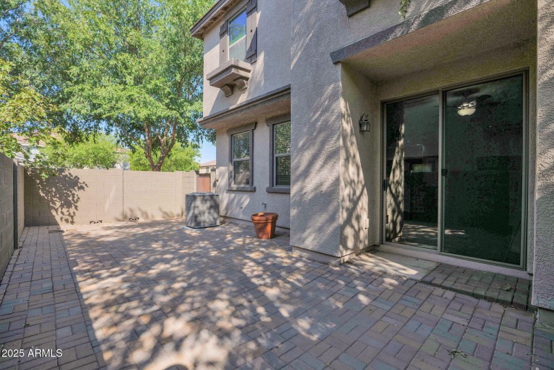 25-web-or-mls-P1292392