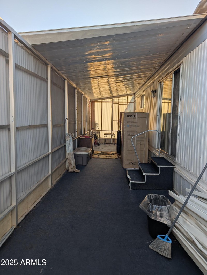 B238-Screened in Patio