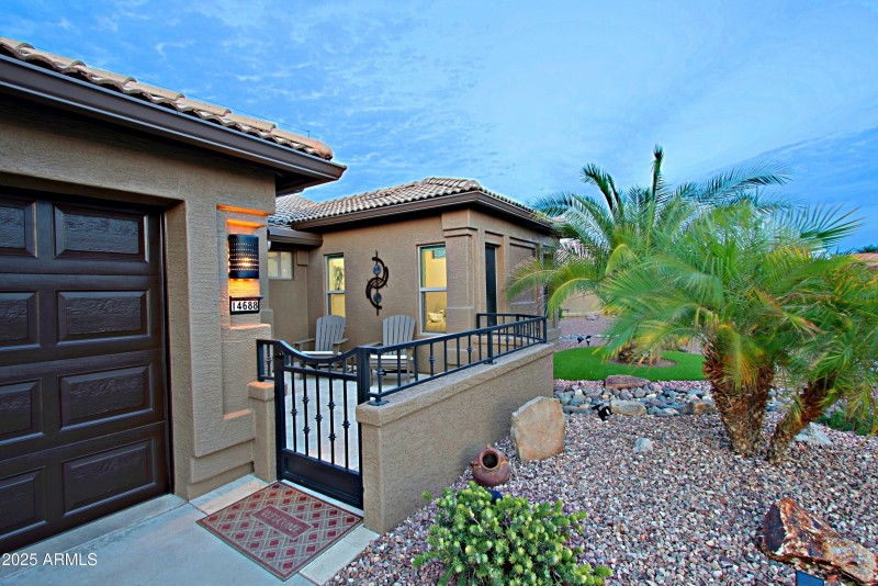 Front Courtyard Entrance4