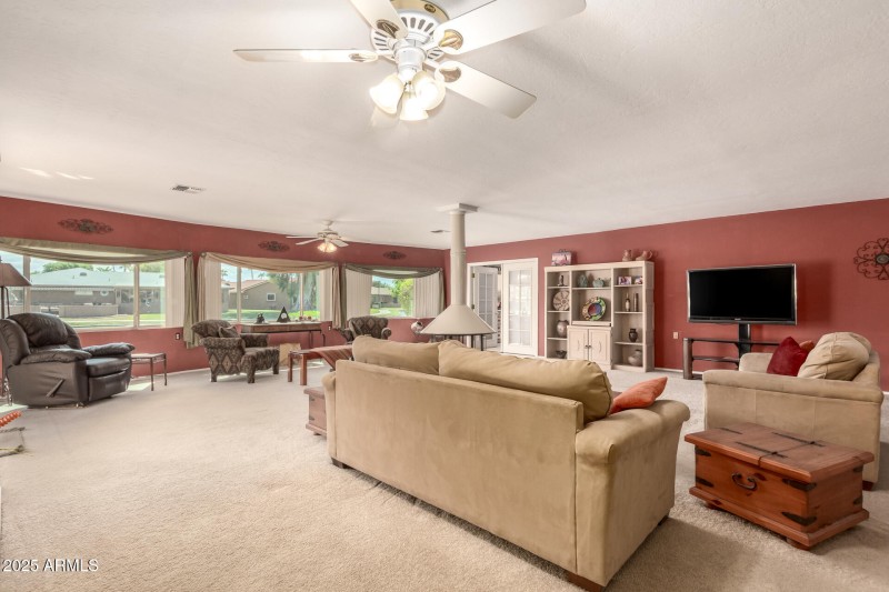 14 - Leisure World 624