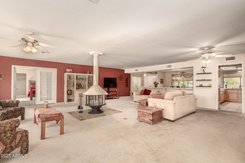 15 - Leisure World 624