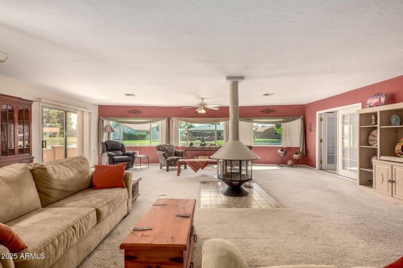 19 - Leisure World 624