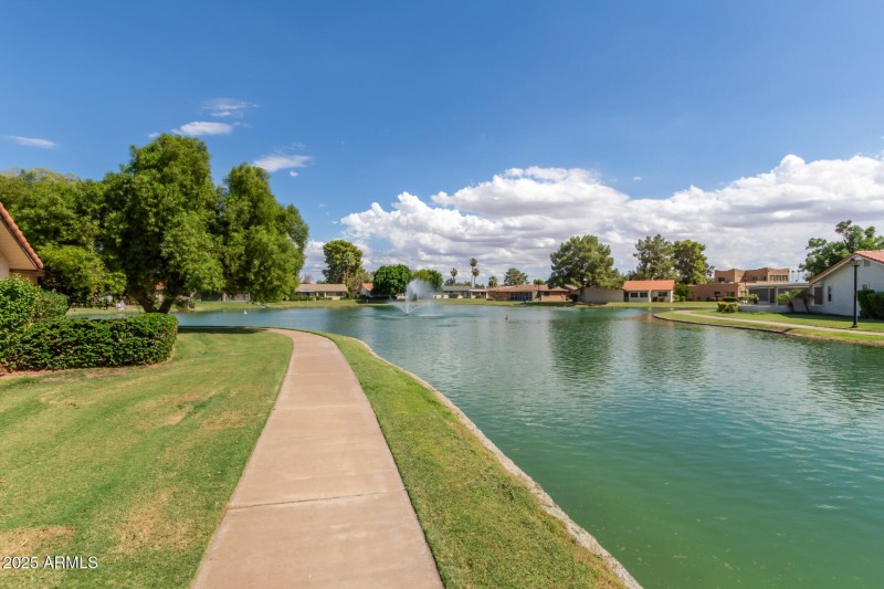 48 - Leisure World 624