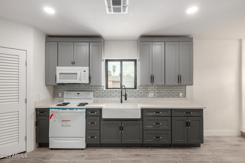 Guest house/ ADU Kitchen