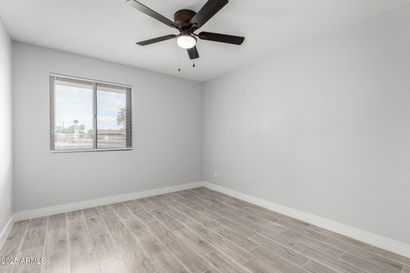Main house guest bedroom