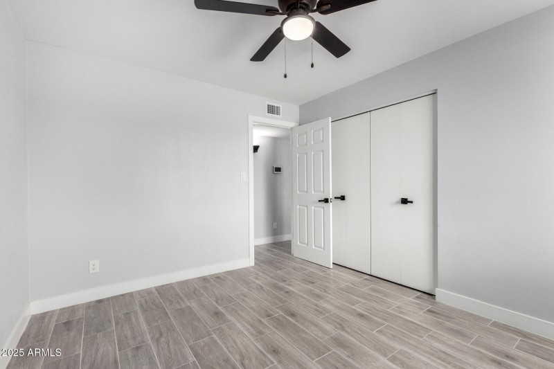 Main house guest bedroom