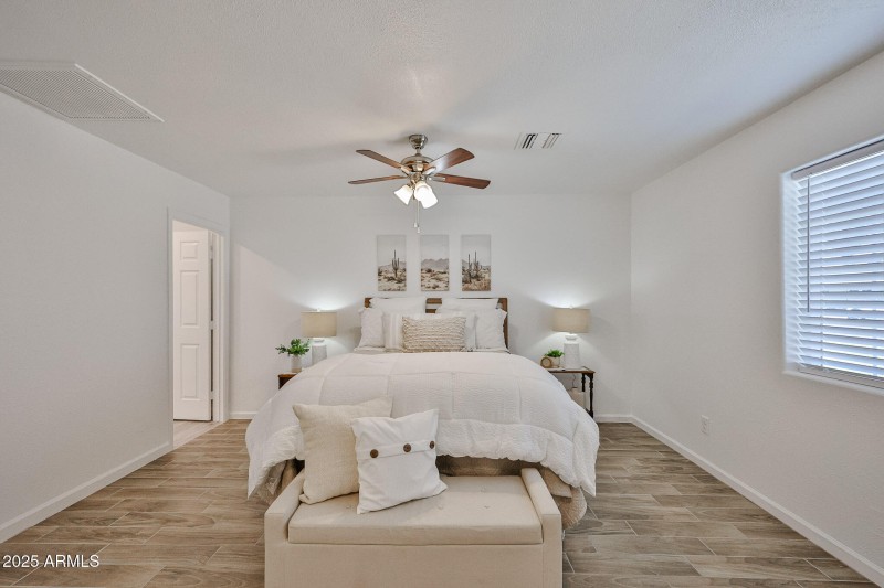 Primary Bedroom - Split