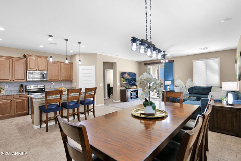 23-web-or-mls-P1303665