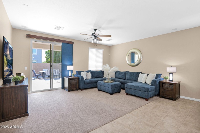 25-web-or-mls-P1303671