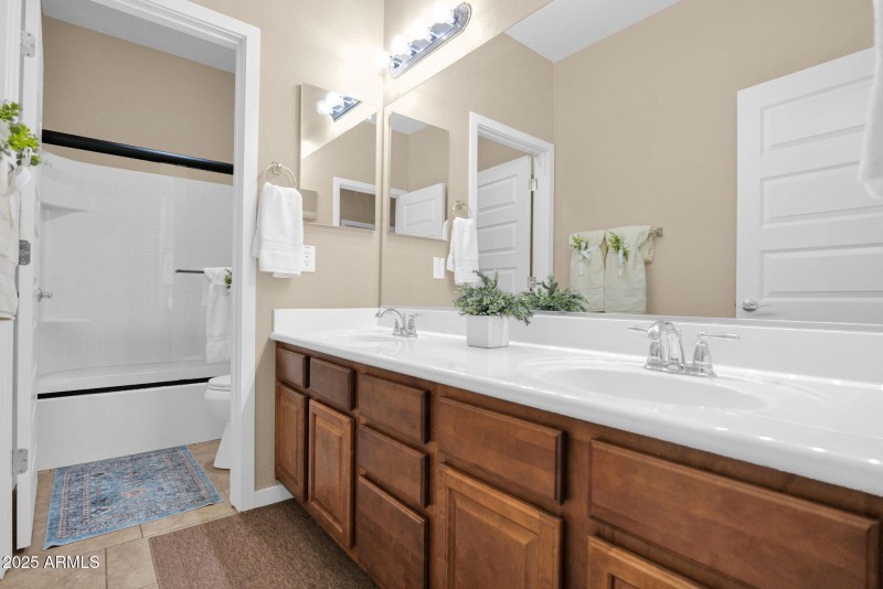 16-web-or-mls-P1303647