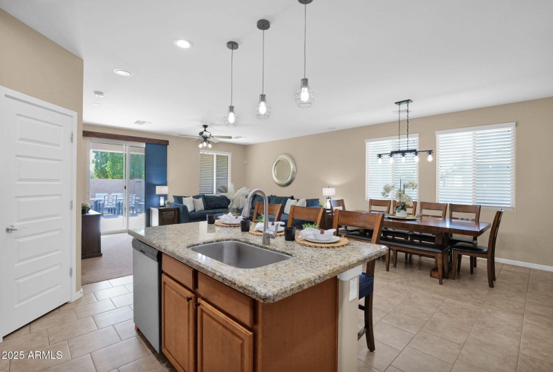 21-web-or-mls-P1303659