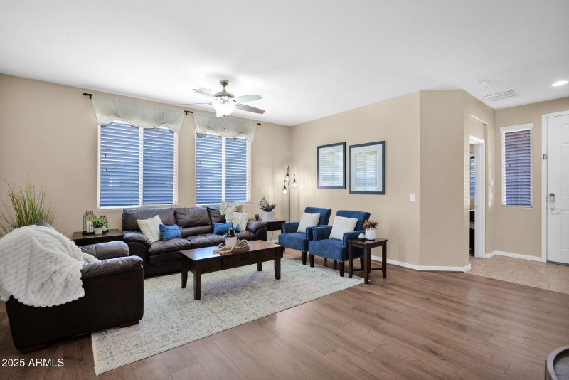 9-web-or-mls-P1303633