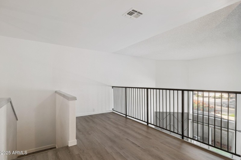 16-web-or-mls-4206-e-agave-rd