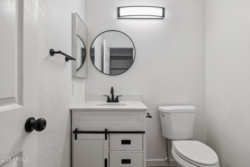 14-web-or-mls-4206-e-agave-rd