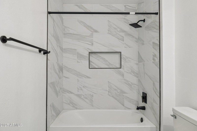 27-web-or-mls-4206-e-agave-rd (2)