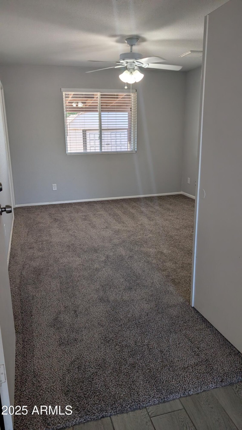 PXL_20250920_152157026