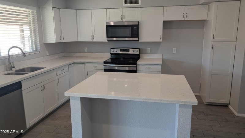 PXL_20250920_171128270