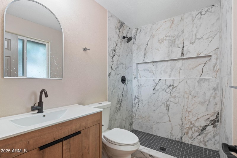 3121 W Hearn Rd - 17