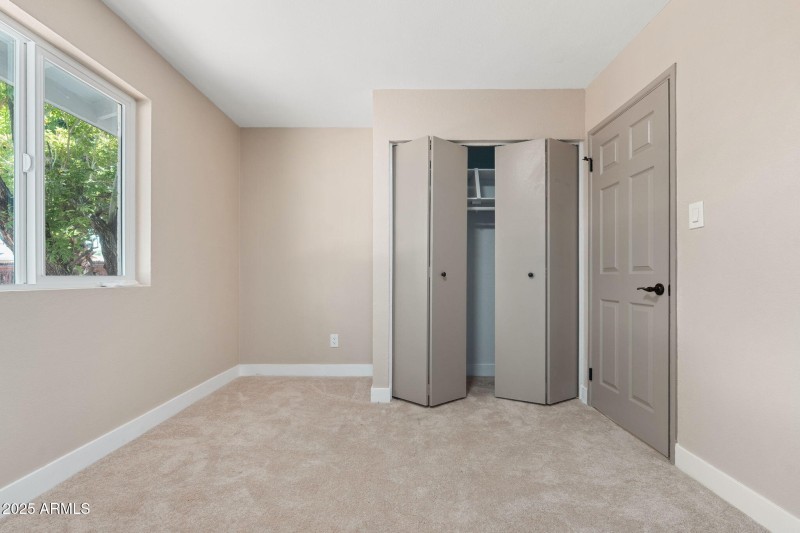 3121 W Hearn Rd - 19