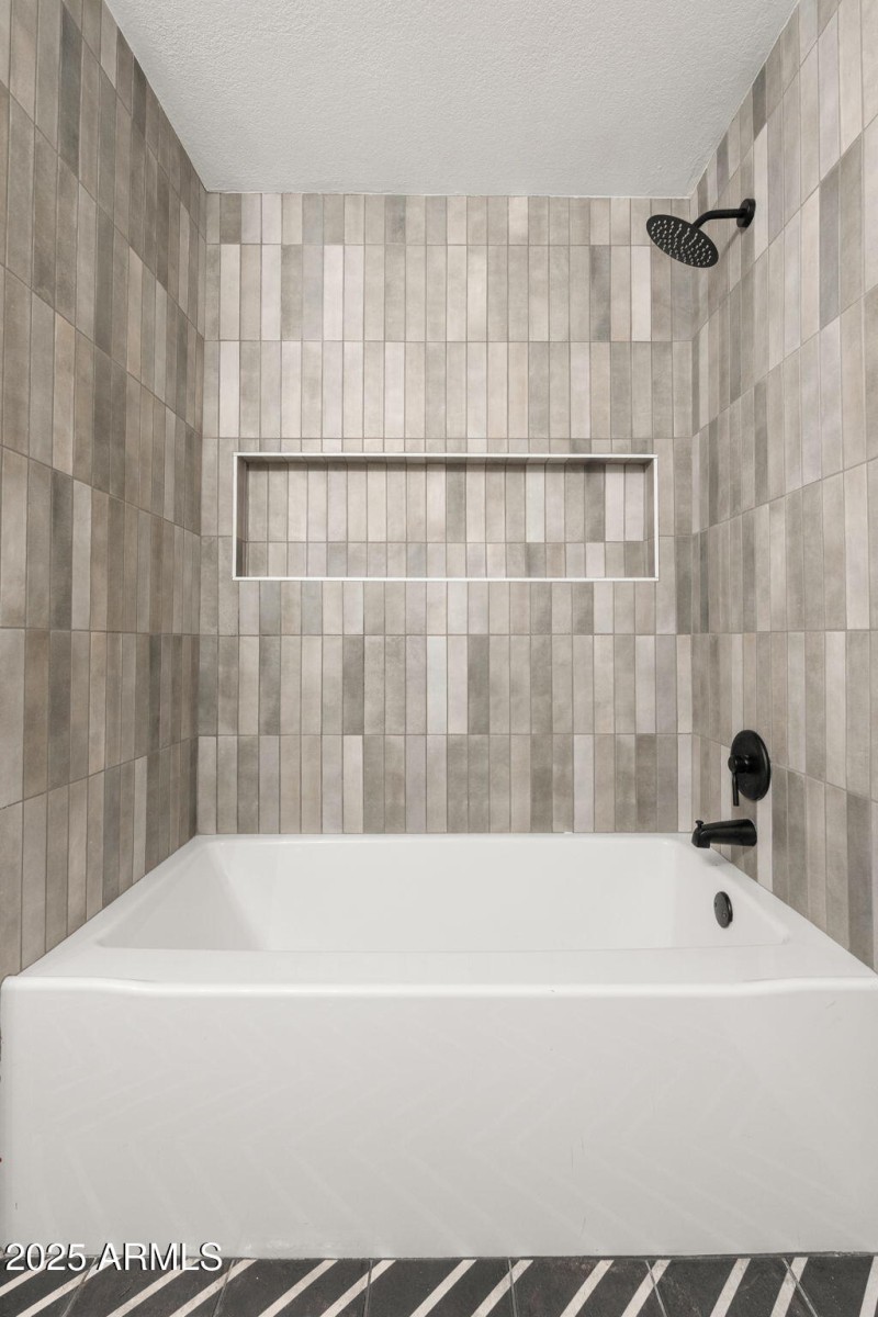 3121 W Hearn Rd - 23