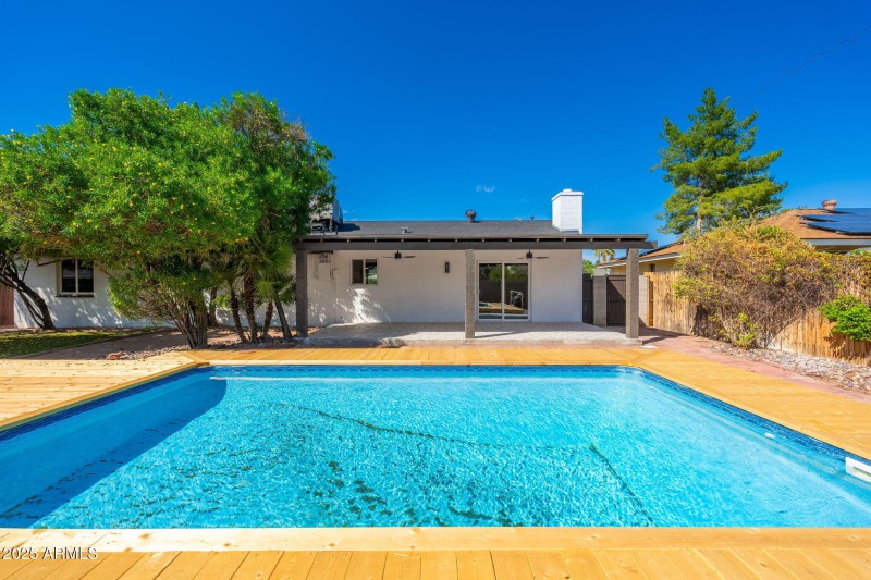 3121 W Hearn Rd - 34