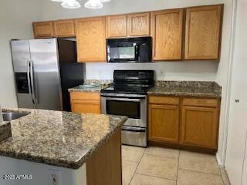 11333 N 92nd St 1085 kit