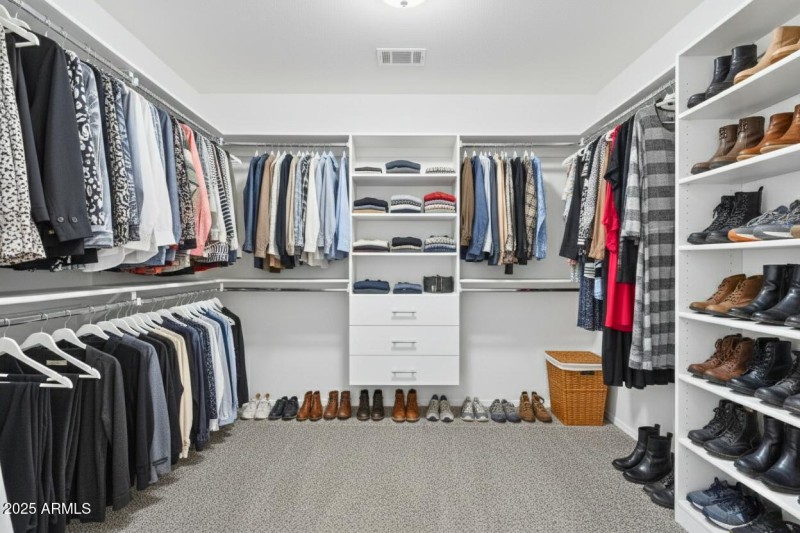 Primary Walk In Closet - Rendering