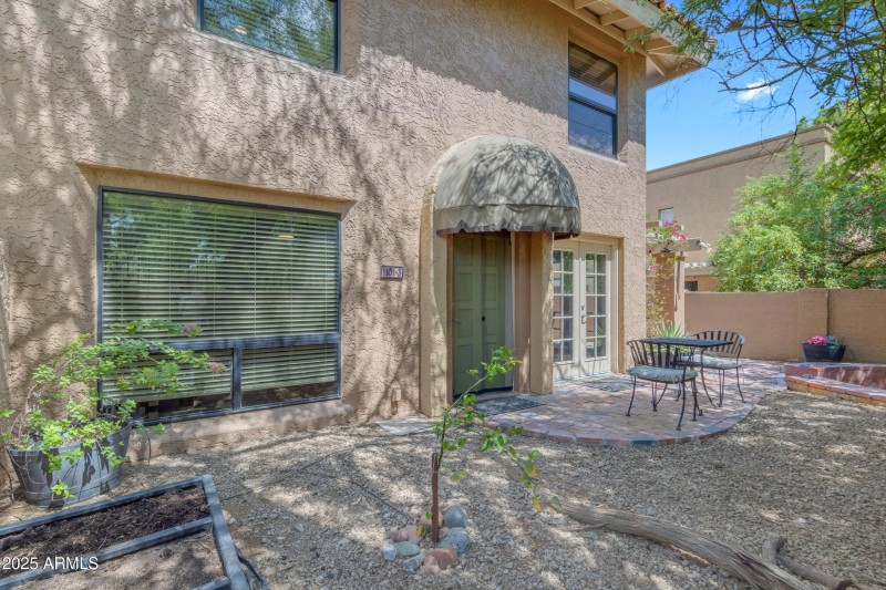 Large Shady Back Patio