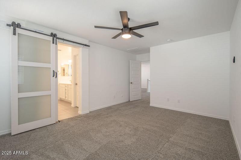 20250919_14118-W-Hackamore-Dr_12