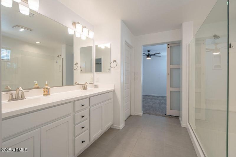 20250919_14118-W-Hackamore-Dr_14