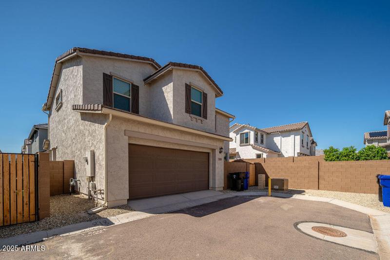 20250919_14118-W-Hackamore-Dr_21