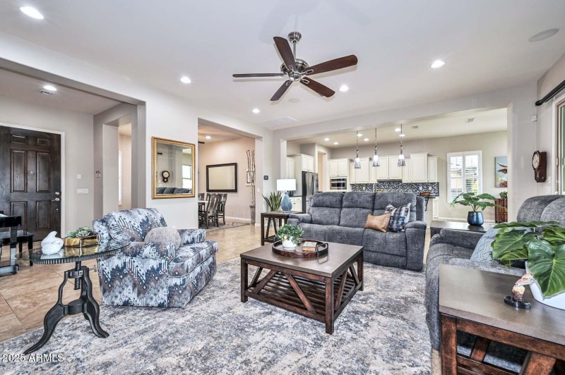 27162 W Behrend DR, Buckeye, AZ 85396