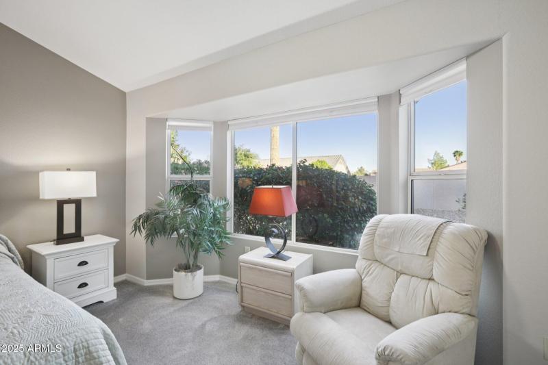 Primary bedroom sitting area
