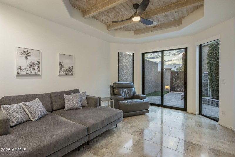 8401 N 84th Pl, Scottsdale